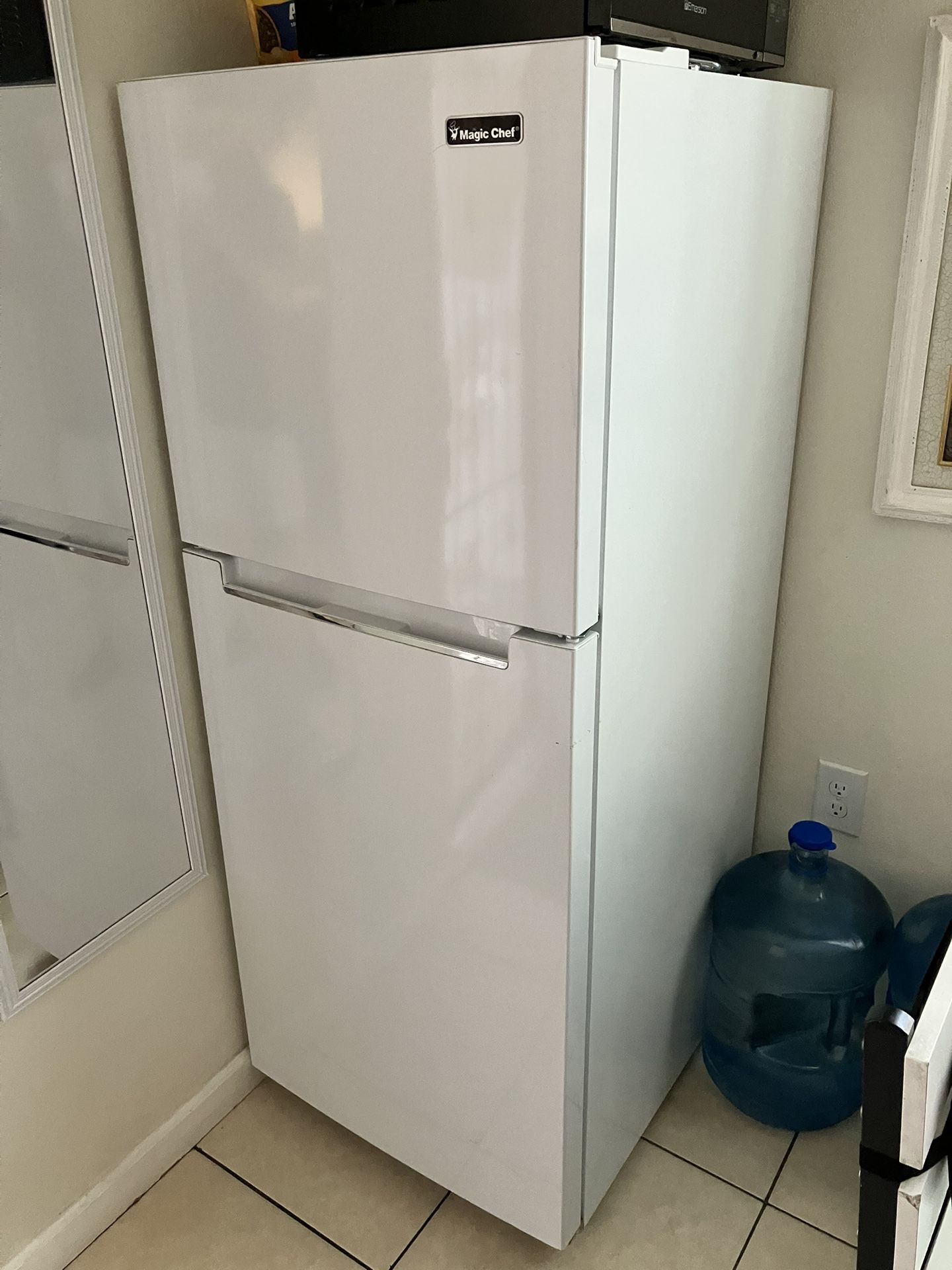 Magic Chef Refrigerator 