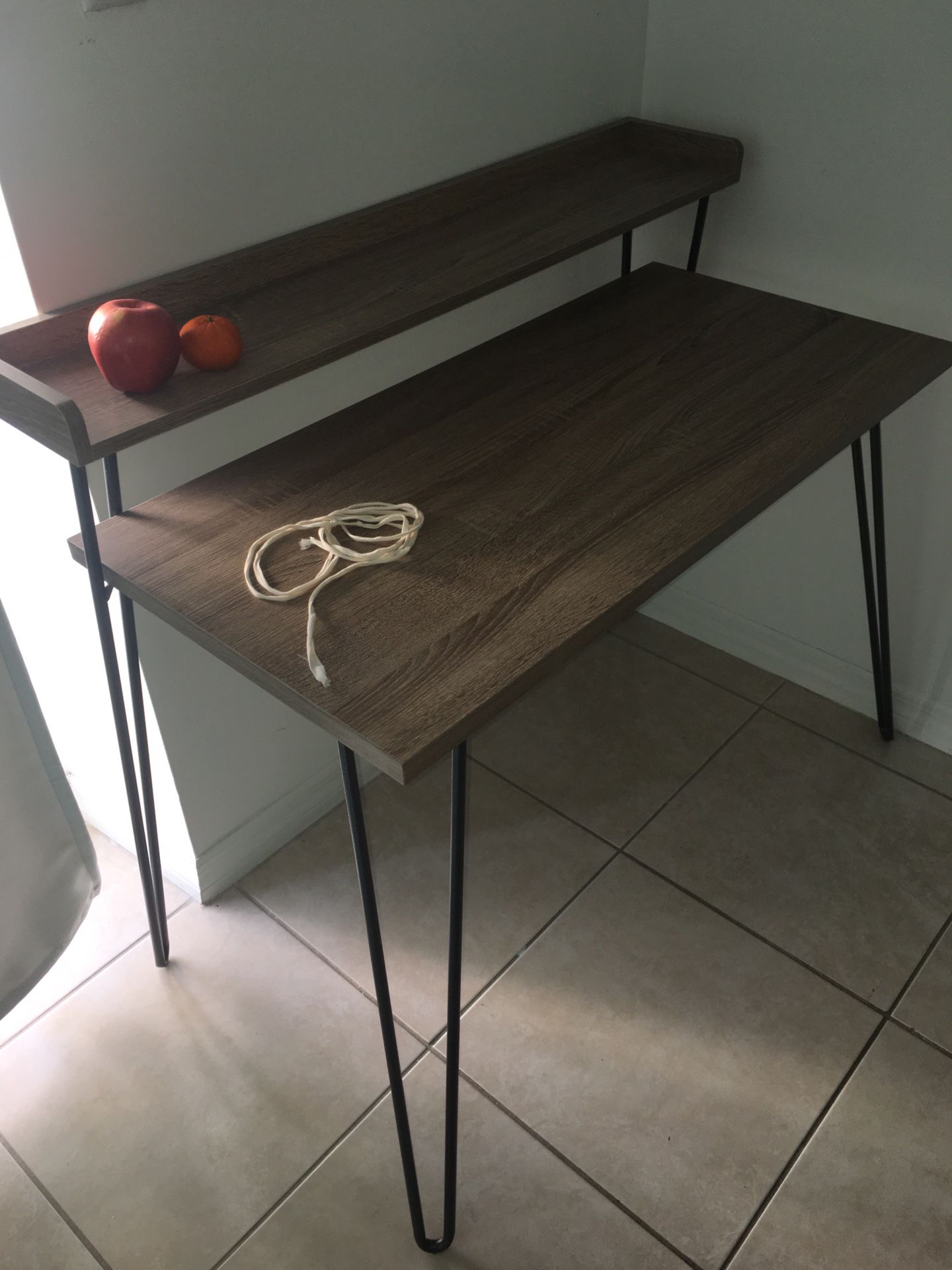 Like-new Wood and metal desk!