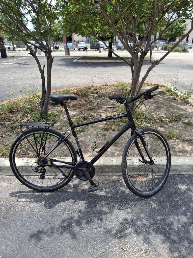 2021 Cannondale 700 M Quick 6