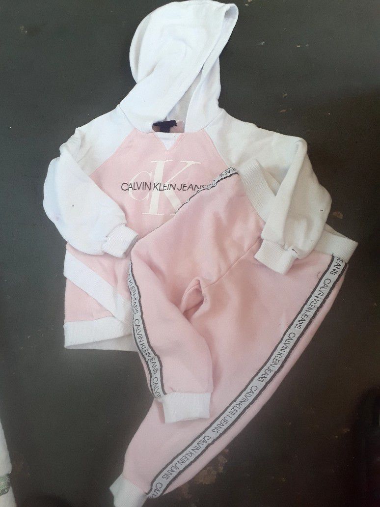 Lil Girls Calvin Klein Sweatsuit Size 4