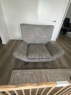Comfortable Accent Chair