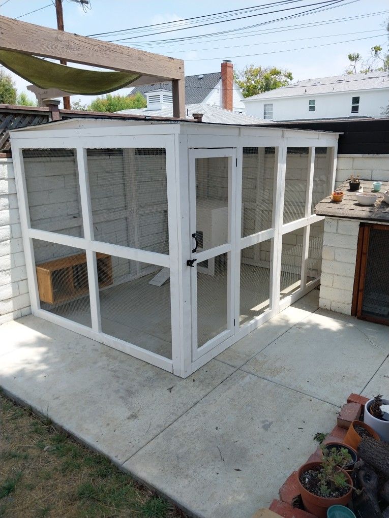 Chicken Coops. New!