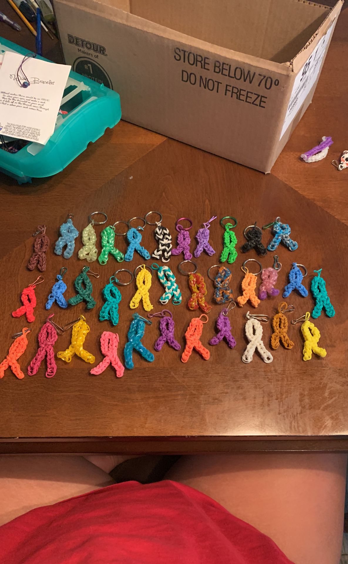 34 cancer ribbon rainbow loom keychains