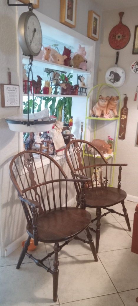 Antique Windsor Chairs Pair 