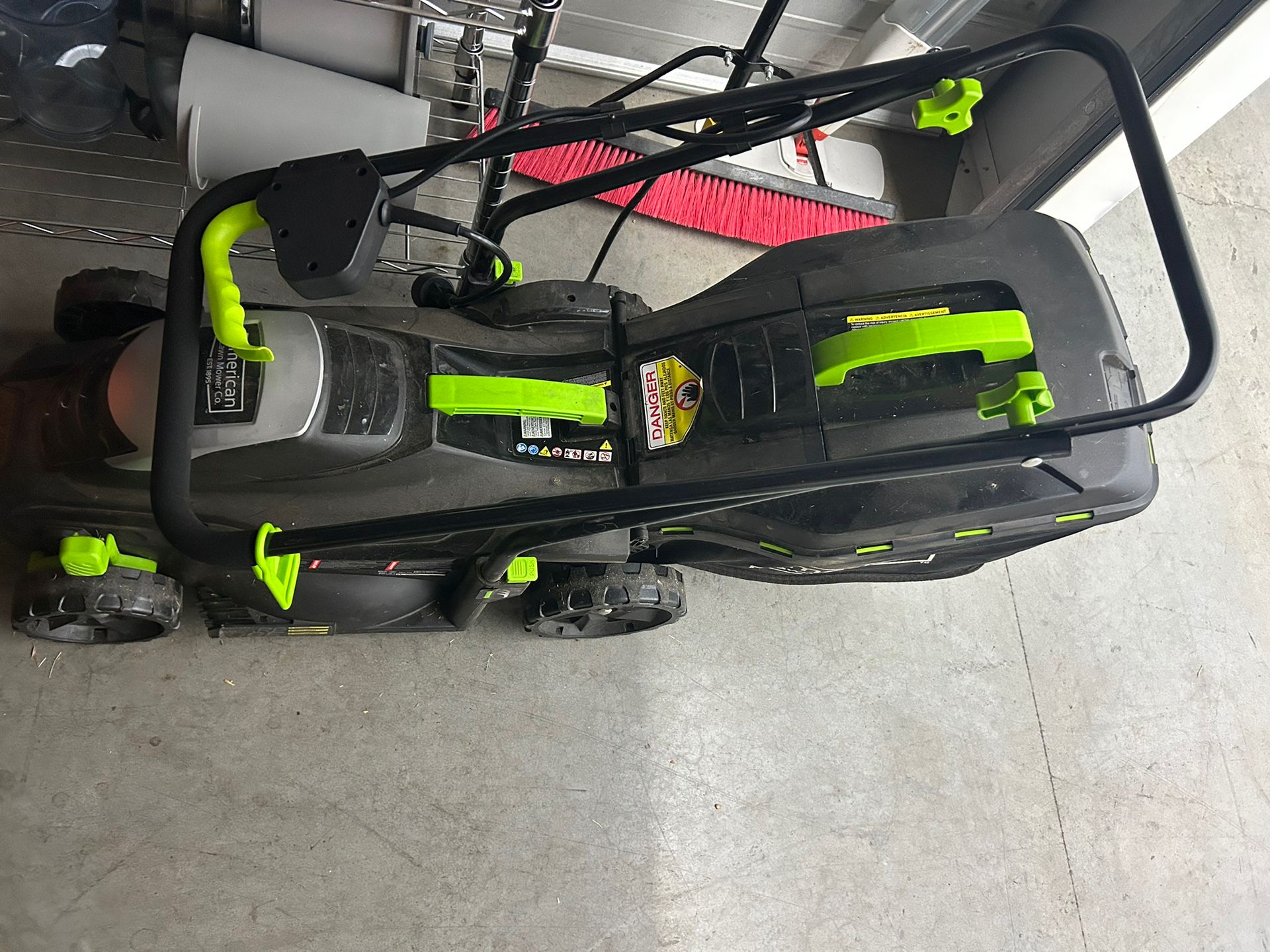 Electric Lawn Mower