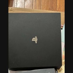 Gaming console 