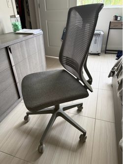 Adjustable height desk chair. Closing office, needs to sell this week