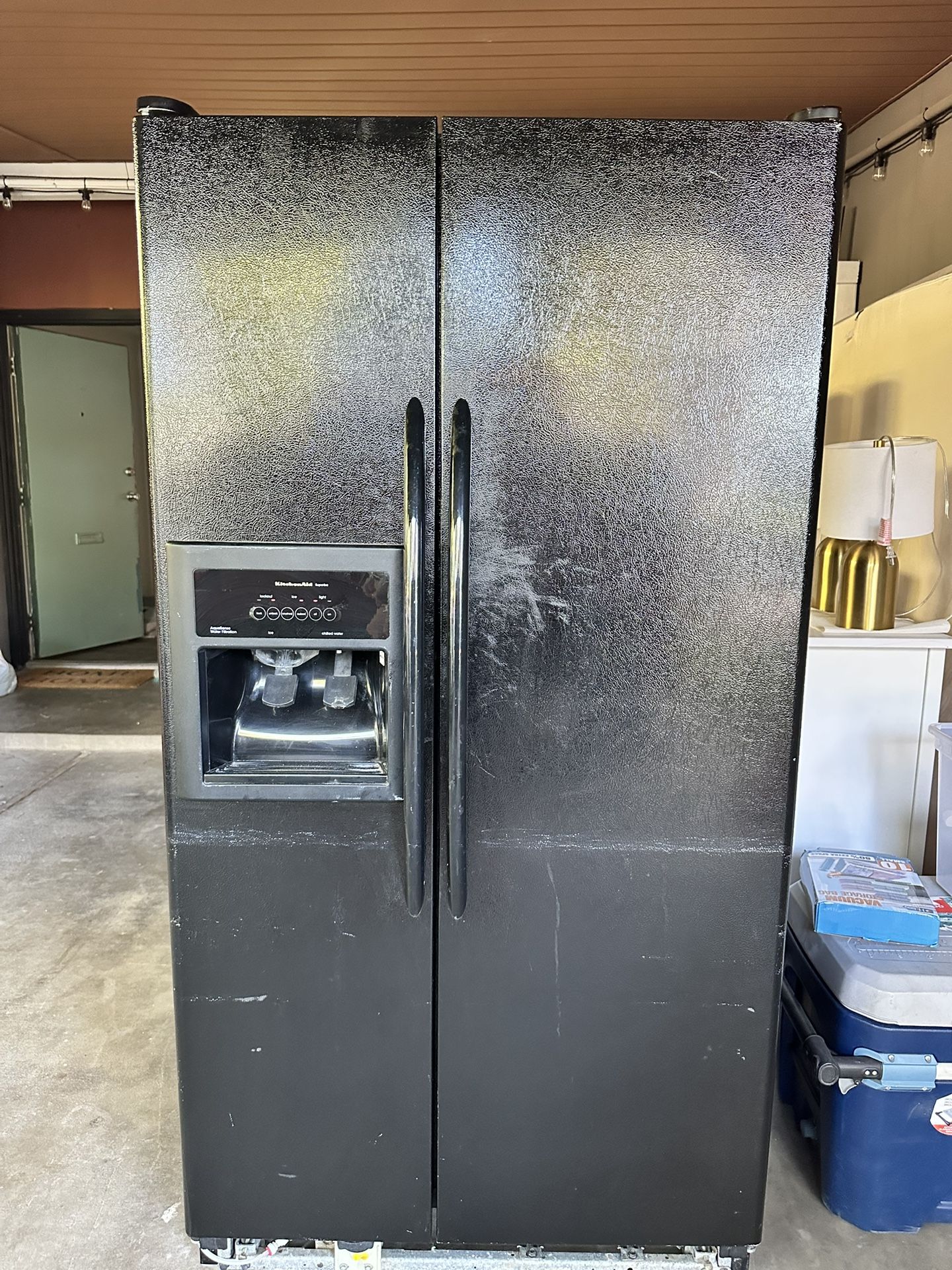 Refrigerator
