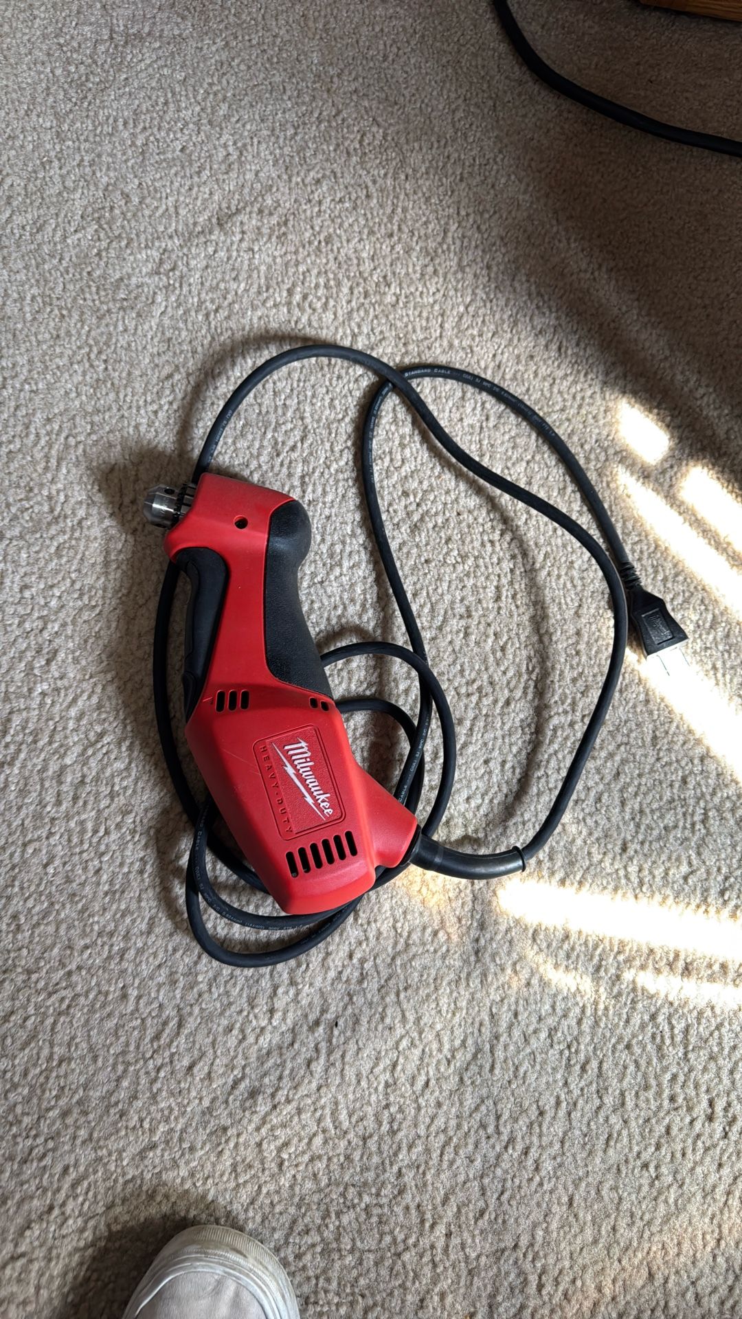 Milwaukee 0370-20 3.5 AMP Corded Electric 3/8" Reversing Drill Tested Works C2
