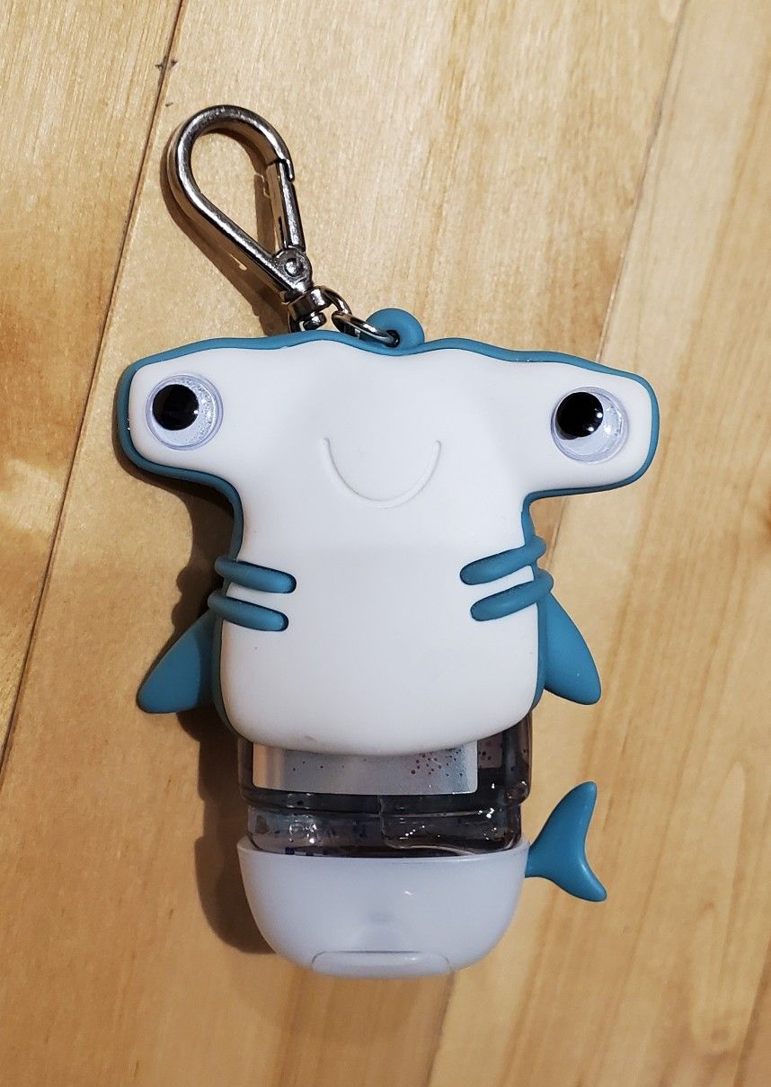 NEW Bath & Body Works Hammerhead Shark Pocketbac Hand Sanitizer Holder