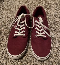 Maroon Vans shoe size 6.5 Great Condition 