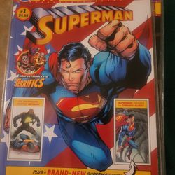 SUPERMAN GIANT SIZE  COMIC BOOK!