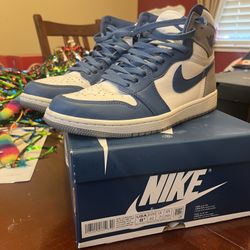 Air Jordan 1 Retro High OG 8.5 