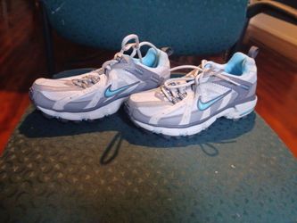 Nike Woman's sneakers