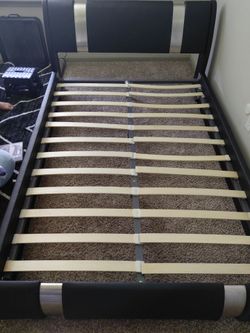 Black - Fullsize Bedframe