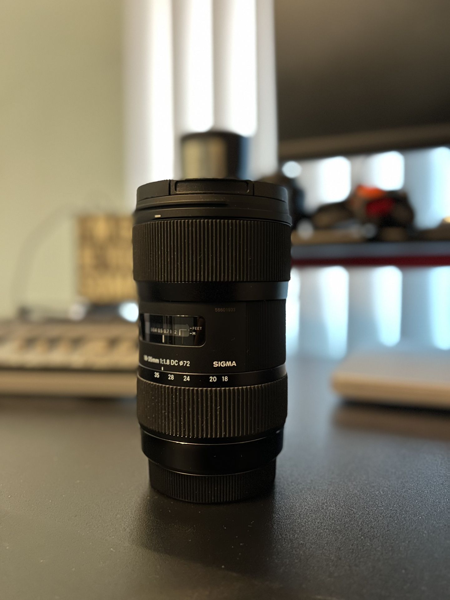SIGMA ART 18-35 CANON EF F/1.8 LENS