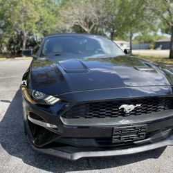 Ford Mustang Convertible Ecoboost, 2017 80% Of Tires, Cold A/C, Back Camara , Clean Title 