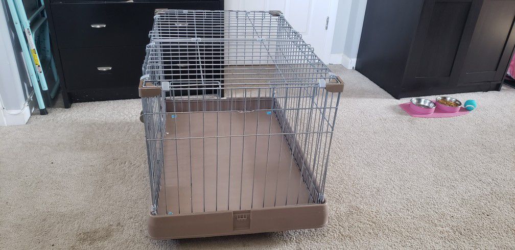 Medium Dog Cage with weels 