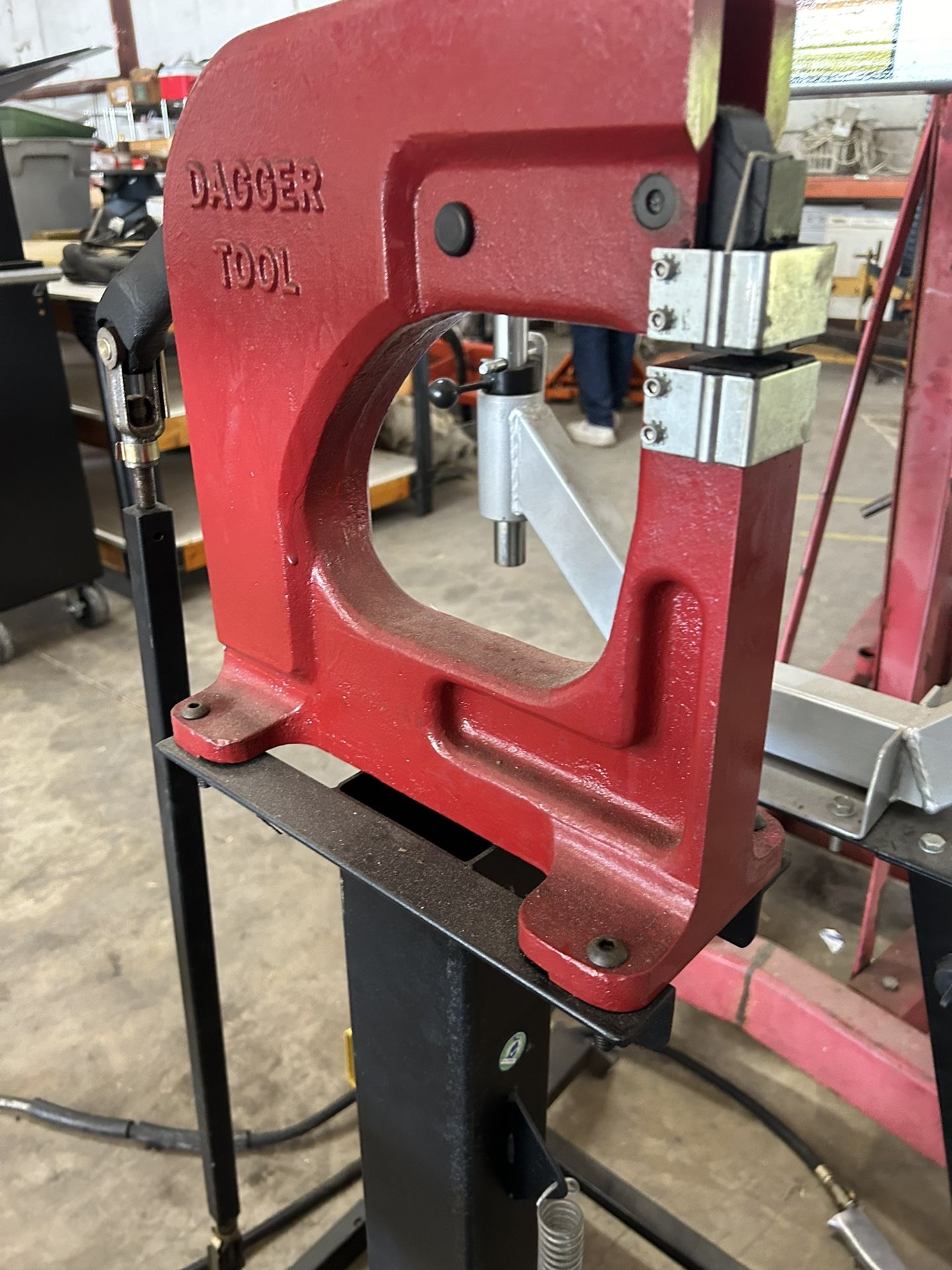SH02-PR Dagger Tools Sheet Metal Shrinker-Stretcher Extended Reach-Deep Throat and Foot Activated