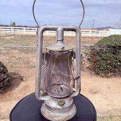 Vintage Kerosene Lantern - Farmhouse Ranch Decor