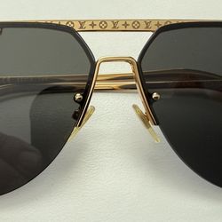 Louis Vuitton Sun Glasses