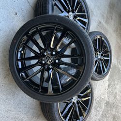 2023 TOYOTA CAMRY RIMS & TIRES 