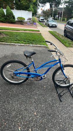 Dino glide bike      Make offer