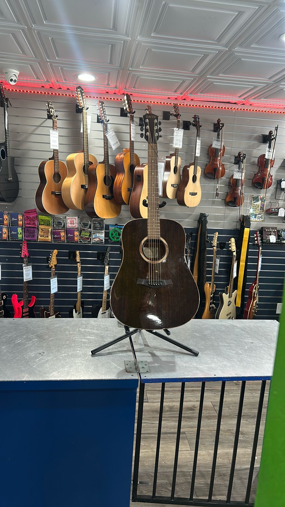 Sacto 6 String Acoustic Guitar
