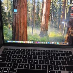 MacBook Air M1