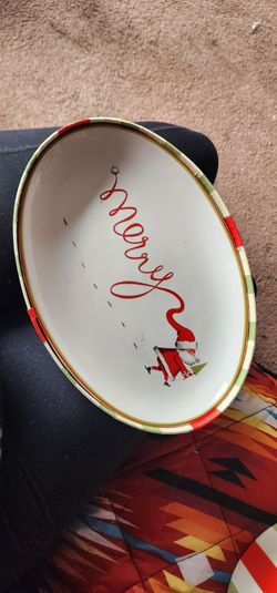 BEAUTIFUL HOLIDAY PLATES