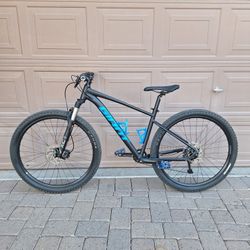 GIANT TALON 1 MOUNTAIN BIKE 29 ER 1 X 10 SPEED SXC32 AIR SHOCK LOCKOUT ( MEDIUM) 