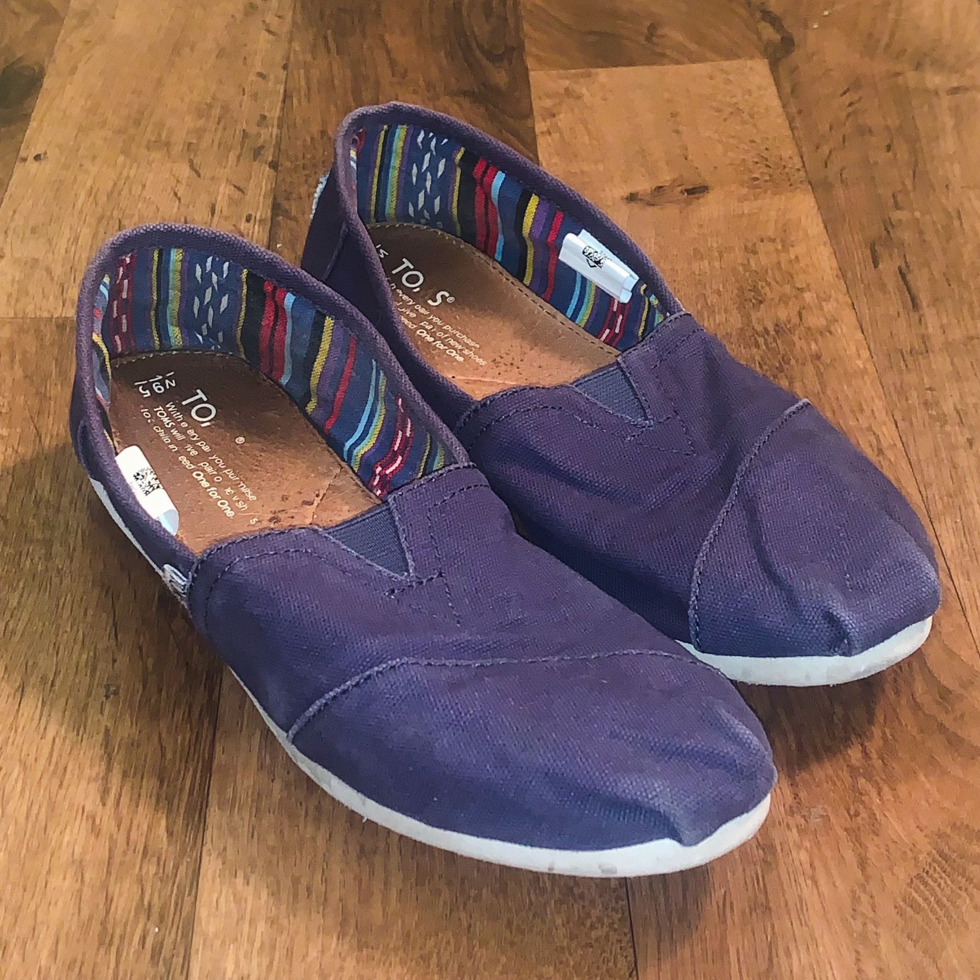 Toms Classic Slip On Canvas Shoes Size 9.5