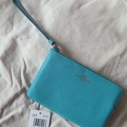 Coach Corner Zip Wristlet In Signature Leather