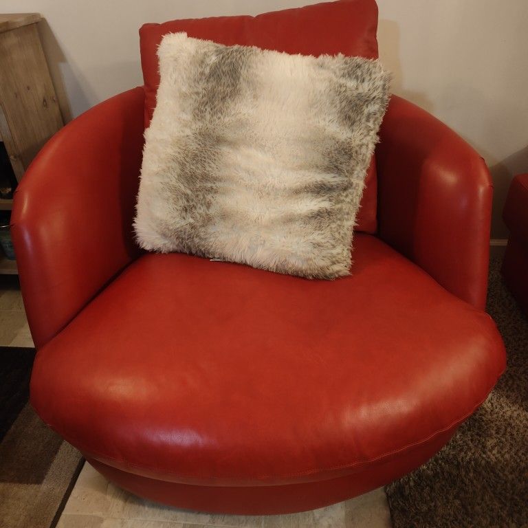 Oversized Swivel Accent Chair (Spins) 
