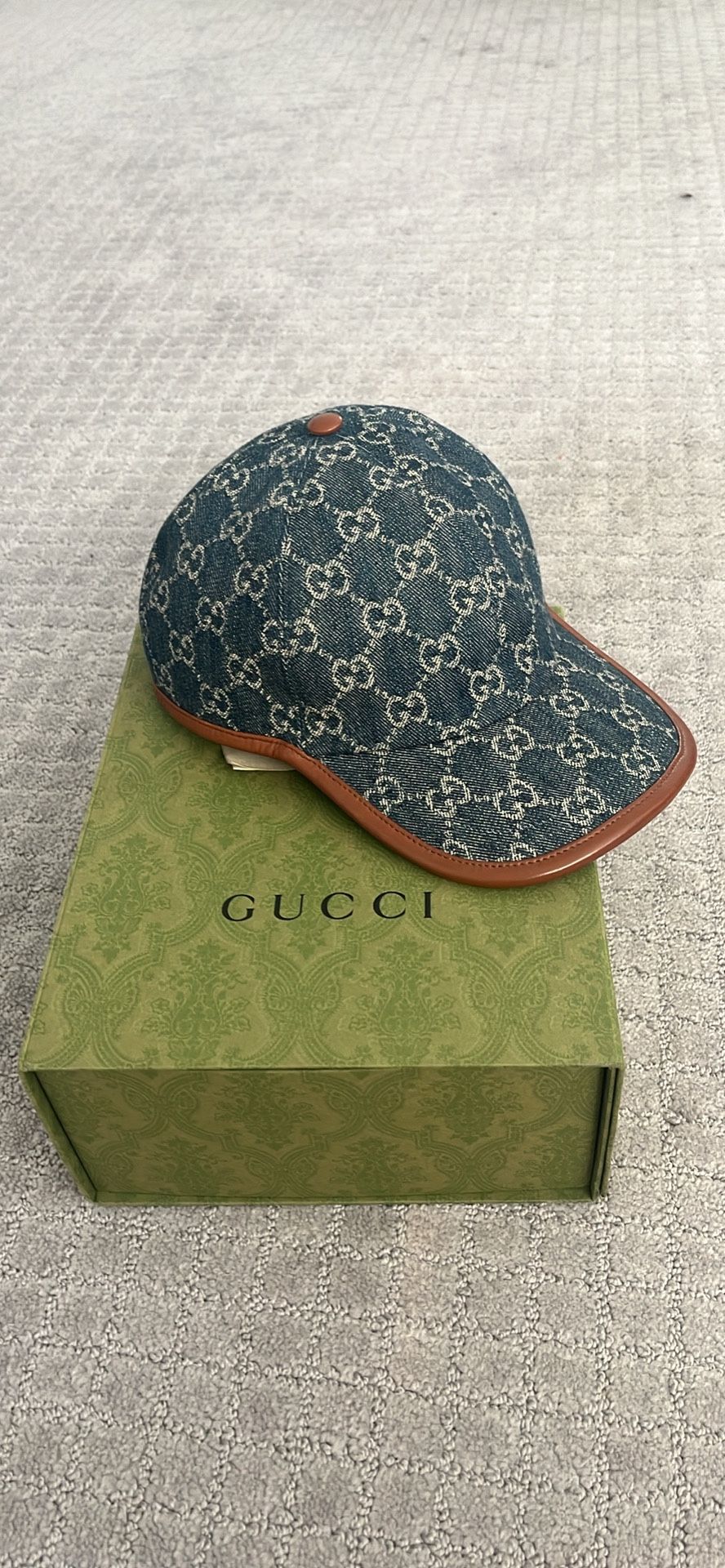 Gucci Hat Size Medium