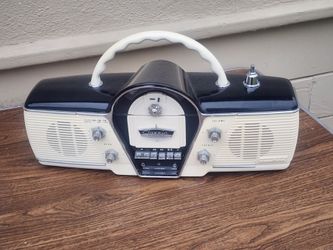 RETRO style am fm cassette radio