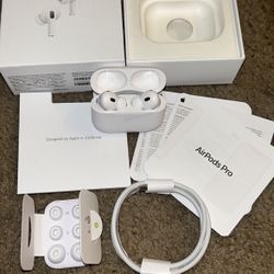 INCREDIBLE CONDITION AIRPODS PRO