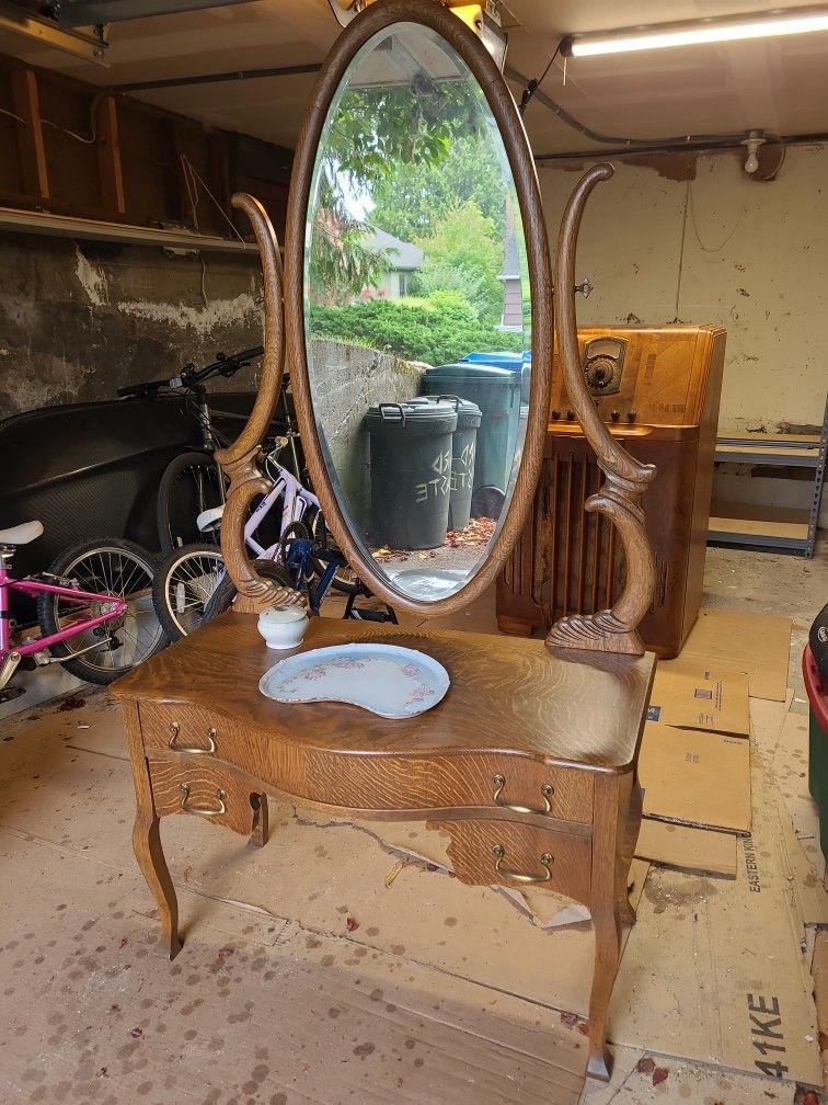 Antique Vanity for Sale in Seattle, WA OfferUp