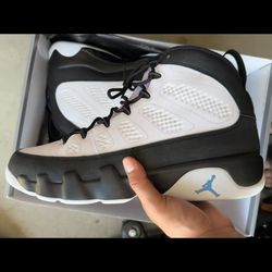 Jordan 9 University Blue *Size 11* *Used* 