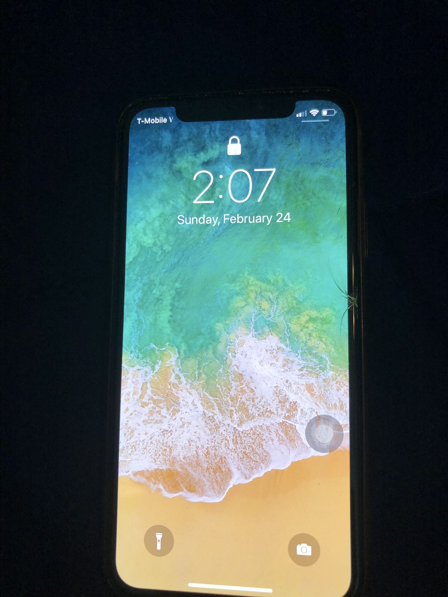 iPhone X cracked front screen