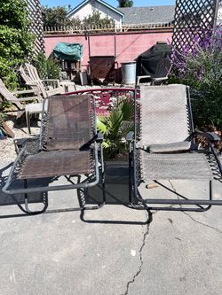 Outdoor lounge chairs