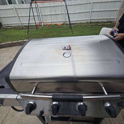 Gas Grill 