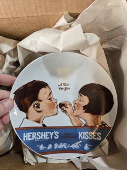 Vintage 1979 Hershey’s Kisses Collector Plates & Mugs, 8-Piece Set