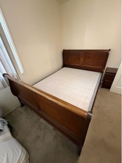 Bed Frame / Mattress/ Box spring - Queen