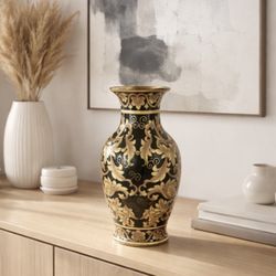Vintage Chinese Black & Gold Ceramic Vase – Elegant Decorative Accent