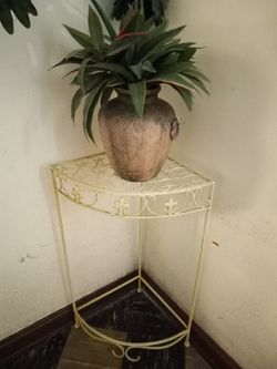 Stand And Plant