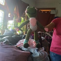 Kermit Frog)Hand Knitted 