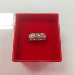 10k White Gold Ring 4.4g