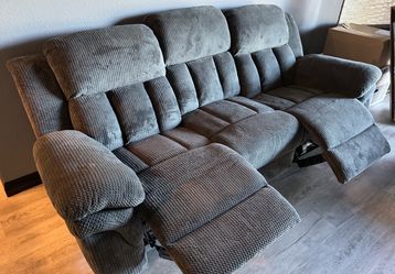 Automatic reclining couch, grey cloth, perfect condition.