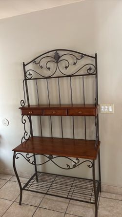 Stand shelves…